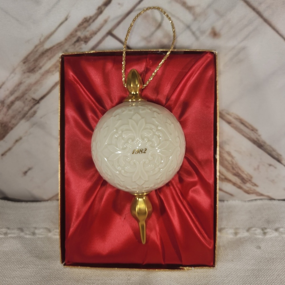 Vintage Lenox 1982 Christmas Ornament Porcelain Gold Annual Holiday Ornament